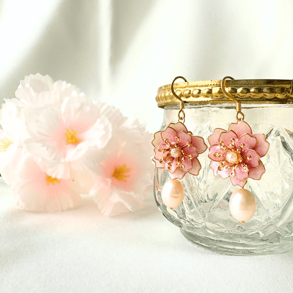 【八重桜】ピアス 淡水パールの揺れる 金属アレルギー対応 サージカルステンレス 受注生産 春の新作 | 2枚目